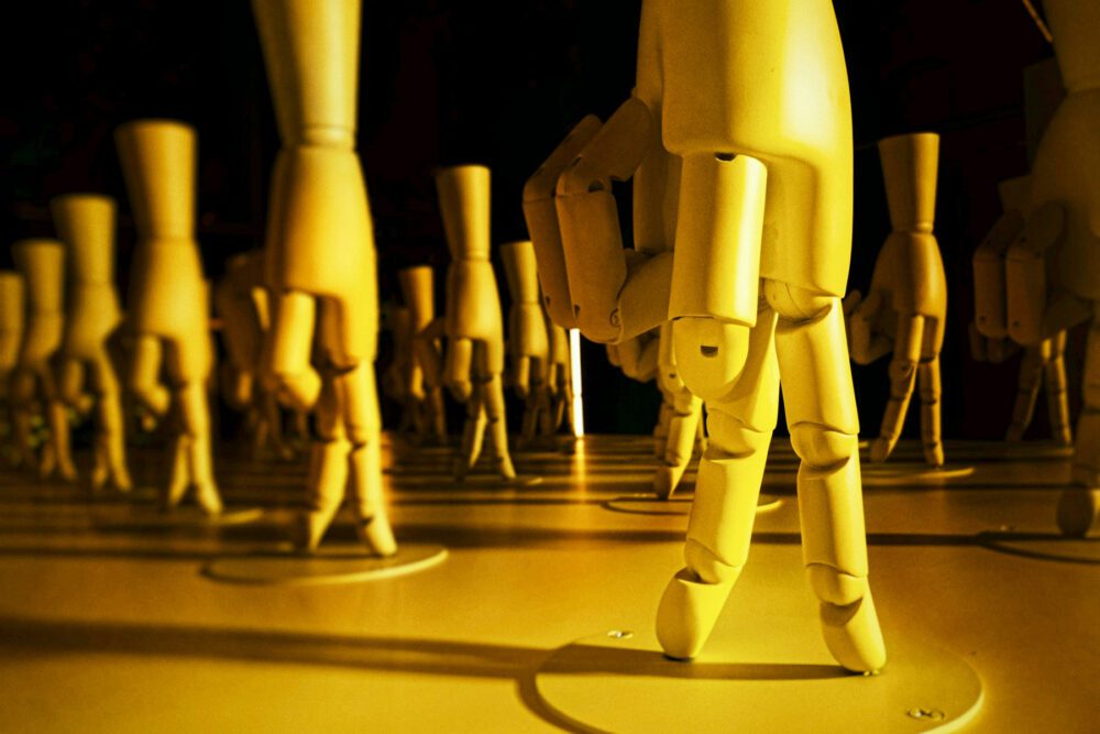 hands
