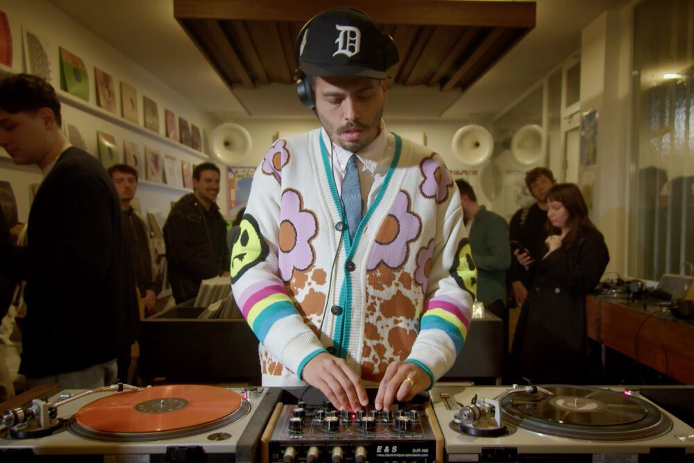 Seth-Troxler-Yoyaku-Youtube